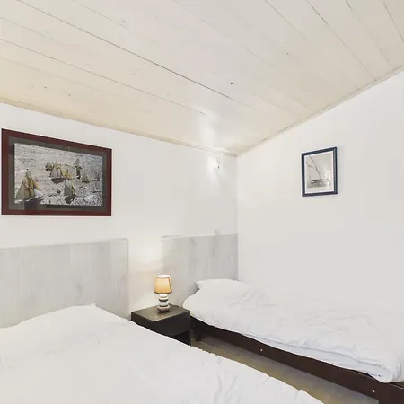 Maison Pour 5 à 200 M Du Port De Casa vacanze La Flotte