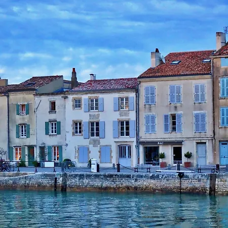 Maison Pour 5 à 200 M Du Port De Casa vacanze *